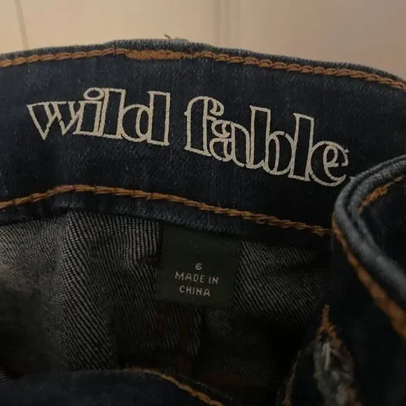 Wild Fable Like New Distressed Skinny Jeans Size 6 - Picture 7 of 7